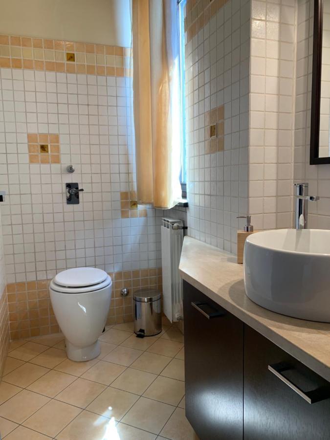 Near Como, Charming Apartment With Fireplace Grandate Esterno foto